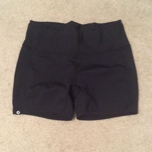 Oiselle O-amazing stride shorts
